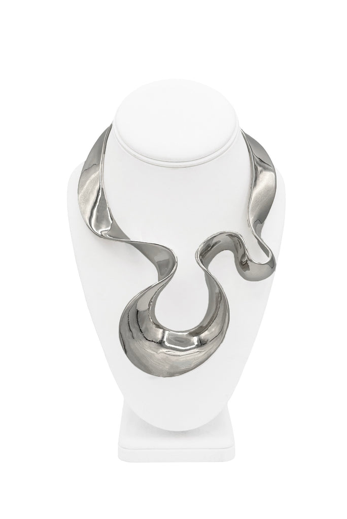 Vintage Silver Metal Swirl Abstract U Pendant Collar Necklace